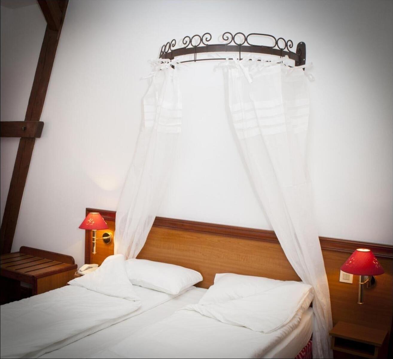 The Originals Boutique, Hotel La Ferme Du Pape, Eguisheim Exterior foto